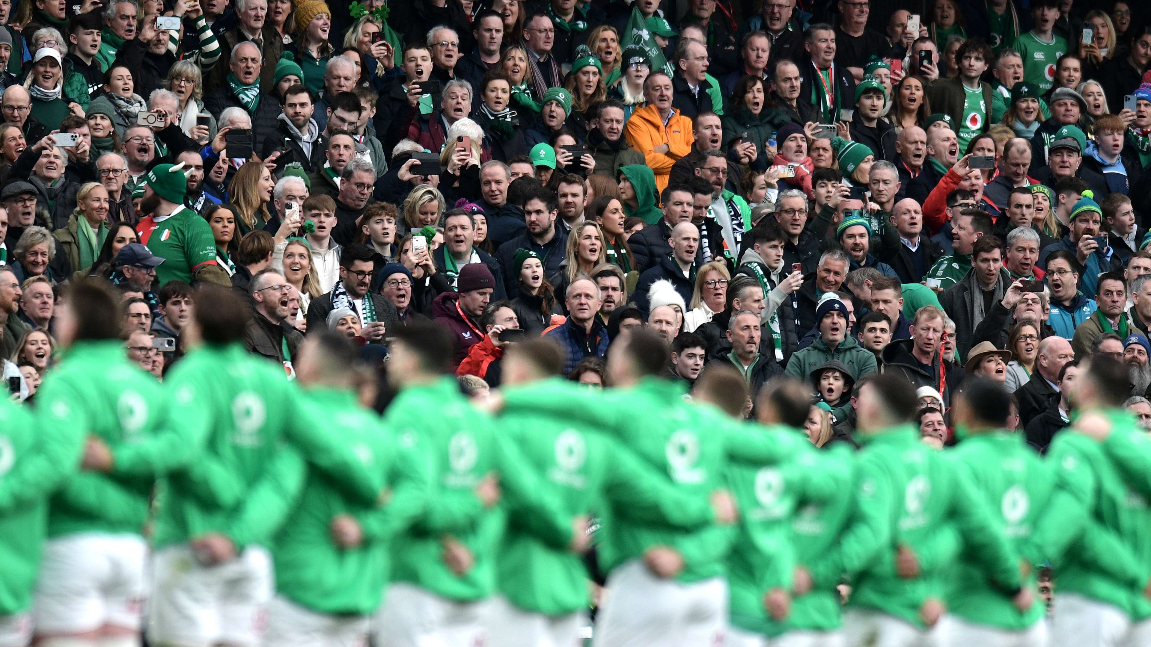 也在场下给 也在场下给